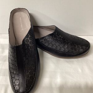 Easy Spirit Dark Leather Slip-Ons